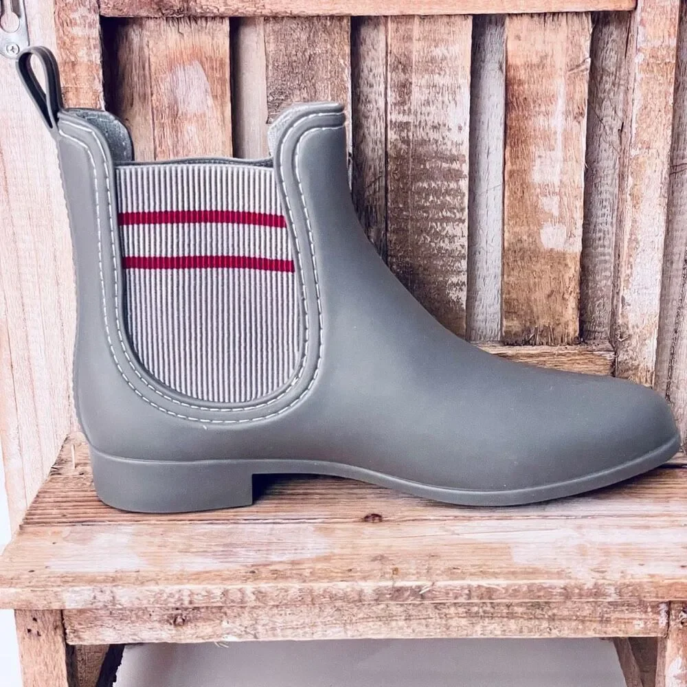 NWT Ferrera Couture 10 by Henry Ferrera Clarity Grey Rain Booties Boots elastic